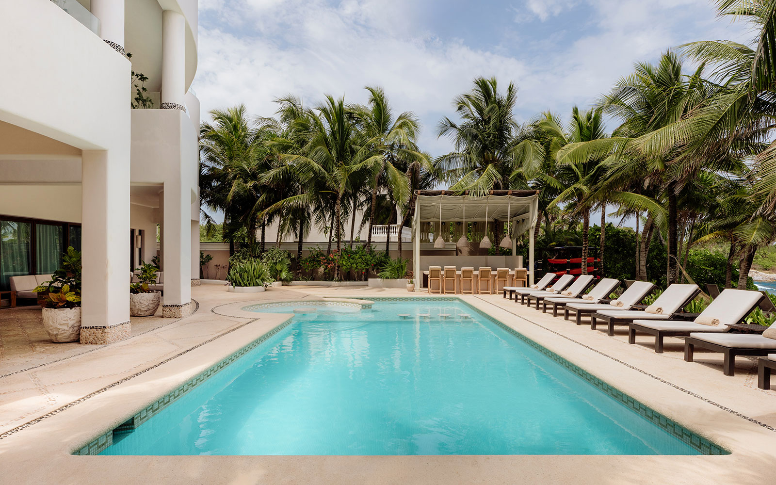 Cenote del Mar, a beachfront rental villa on Tankah Bay near Tulum